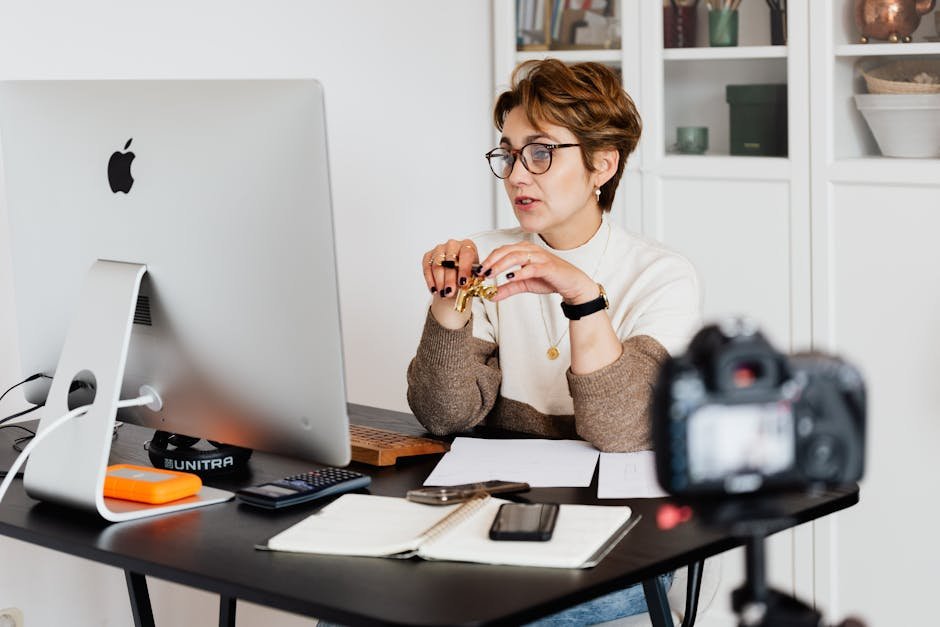 french tutoring services online or in person Woman using French tutoring services online with a tutor